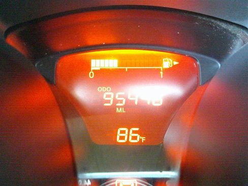 Used 2017 Nissan Juke SV w/ Technology Package FWD image 12