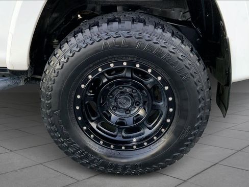 Used 2021 Toyota 4Runner SR5 Premium image 11