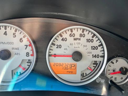 Used 2010 Nissan Frontier PRO-4X w/ Pro-4x Value Truck Pkg RWD image 16