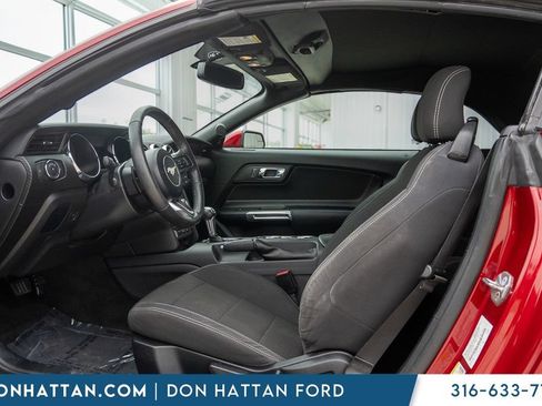 Used 2017 Ford Mustang Convertible RWD image 3