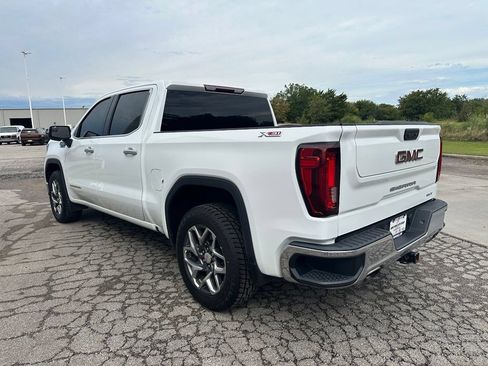 Used 2022 GMC Sierra 1500 SLT w/ SLT Premium Package AWD/4WD image 7