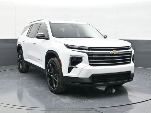 New 2026 Chevrolet Traverse LT w/ LPO, Floor Liner Package image 22