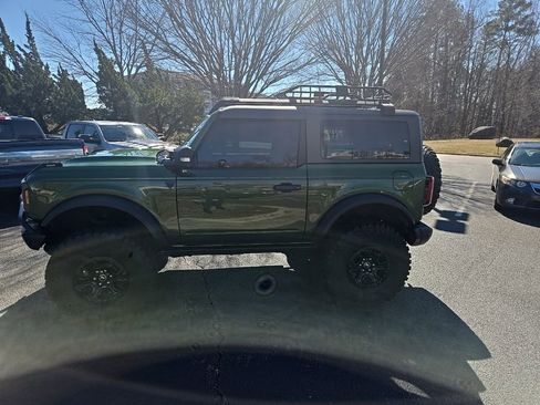 Used 2022 Ford Bronco Badlands image 5