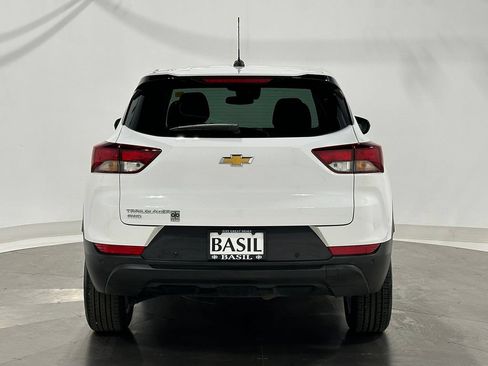 Used 2025 Chevrolet TrailBlazer LS w/ LS Convenience Package AWD/4WD image 12