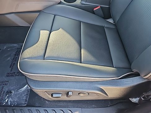 New 2026 GMC Canyon Denali image 11