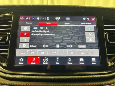 Used 2025 Dodge Durango GT AWD/4WD image 17
