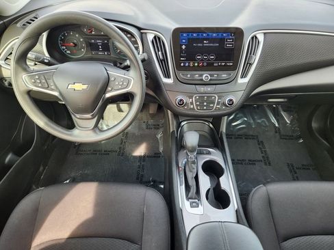 Used 2024 Chevrolet Malibu LT FWD image 18