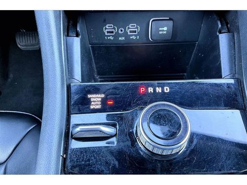 Used 2024 Jeep Grand Cherokee Limited AWD/4WD image 29
