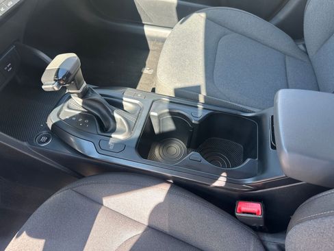 Used 2025 Kia K4 LXS image 39