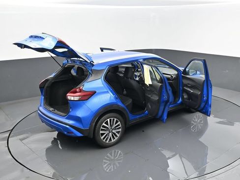 Used 2022 Nissan Kicks SV FWD image 27