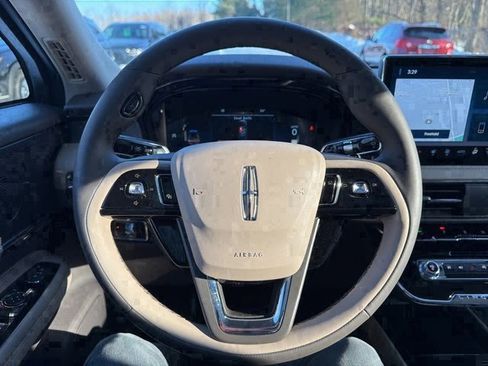 Used 2023 Lincoln Corsair AWD w/ Equipment Group 101A image 20