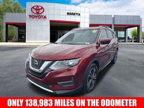 Used 2019 Nissan Rogue SV w/ Premium Package image 3