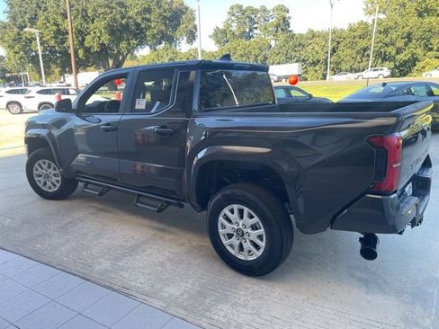 New 2025 Toyota Tacoma 2WD Double Cab image 7