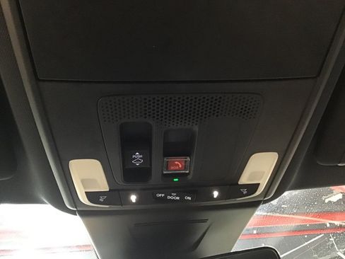 Used 2025 Honda Civic Sport Touring image 29