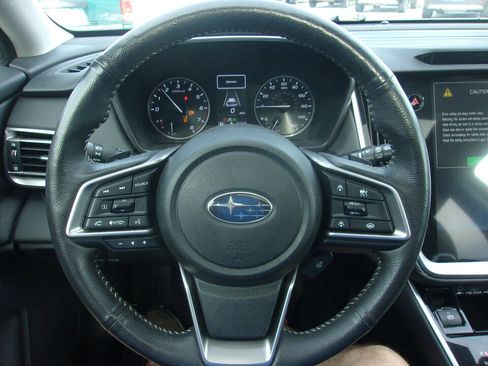 Used 2024 Subaru Outback Limited AWD/4WD image 9