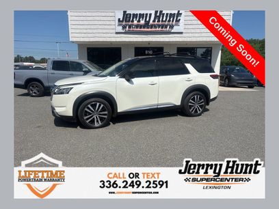 Used 2023 Nissan Pathfinder Platinum w/ Cargo Package