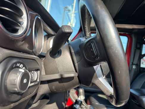 Used 2021 Jeep Wrangler Unlimited Sahara AWD/4WD image 45