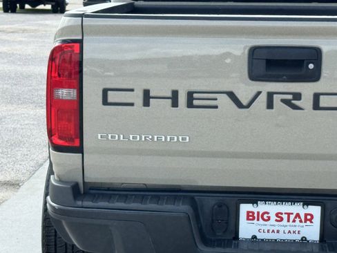 Used 2022 Chevrolet Colorado ZR2 AWD/4WD image 11
