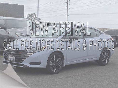 Certified 2025 Nissan Versa SR w/ Trunk Package image 1