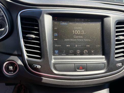 Used 2016 Chrysler 200 Limited w/ Anniversary Edition FWD image 23