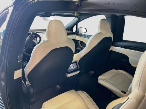 Used 2022 Tesla Model X Plaid AWD/4WD image 21