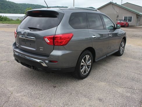 Used 2018 Nissan Pathfinder SV w/ SV Tech Package AWD/4WD image 5