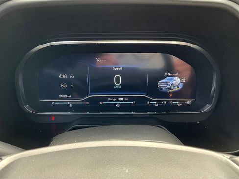 Used 2024 Chevrolet Tahoe Z71 w/ Luxury Package AWD/4WD image 12