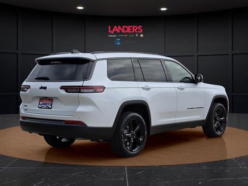 New 2026 Jeep Grand Cherokee L Limited w/ Limited Altitude Package AWD/4WD image 3
