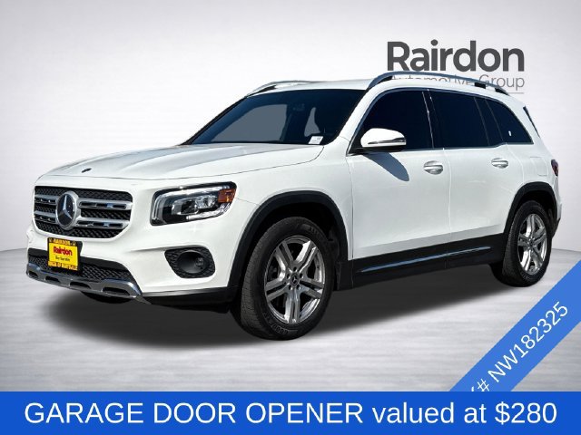 Used 2022 Mercedes-Benz GLB 250 4MATIC w/ Premium Package Lite image 3