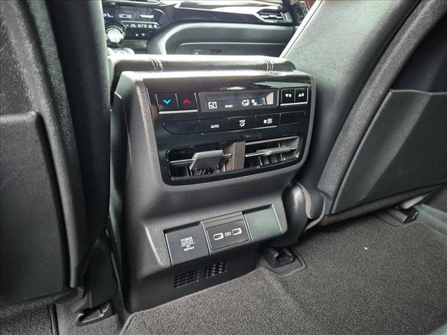 Used 2022 Acura MDX w/ Technology Package FWD image 17