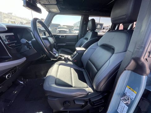 Used 2023 Ford Bronco Black Diamond w/ Sasquatch Package image 23