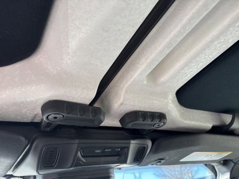 Used 2024 Jeep Gladiator Mojave w/ Safety Group image 30