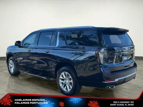 Certified 2025 Chevrolet Suburban Premier RWD image 4