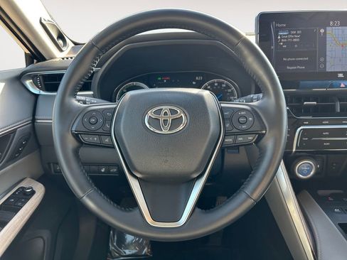 Used 2021 Toyota Venza XLE w/ Softex Package AWD/4WD image 13