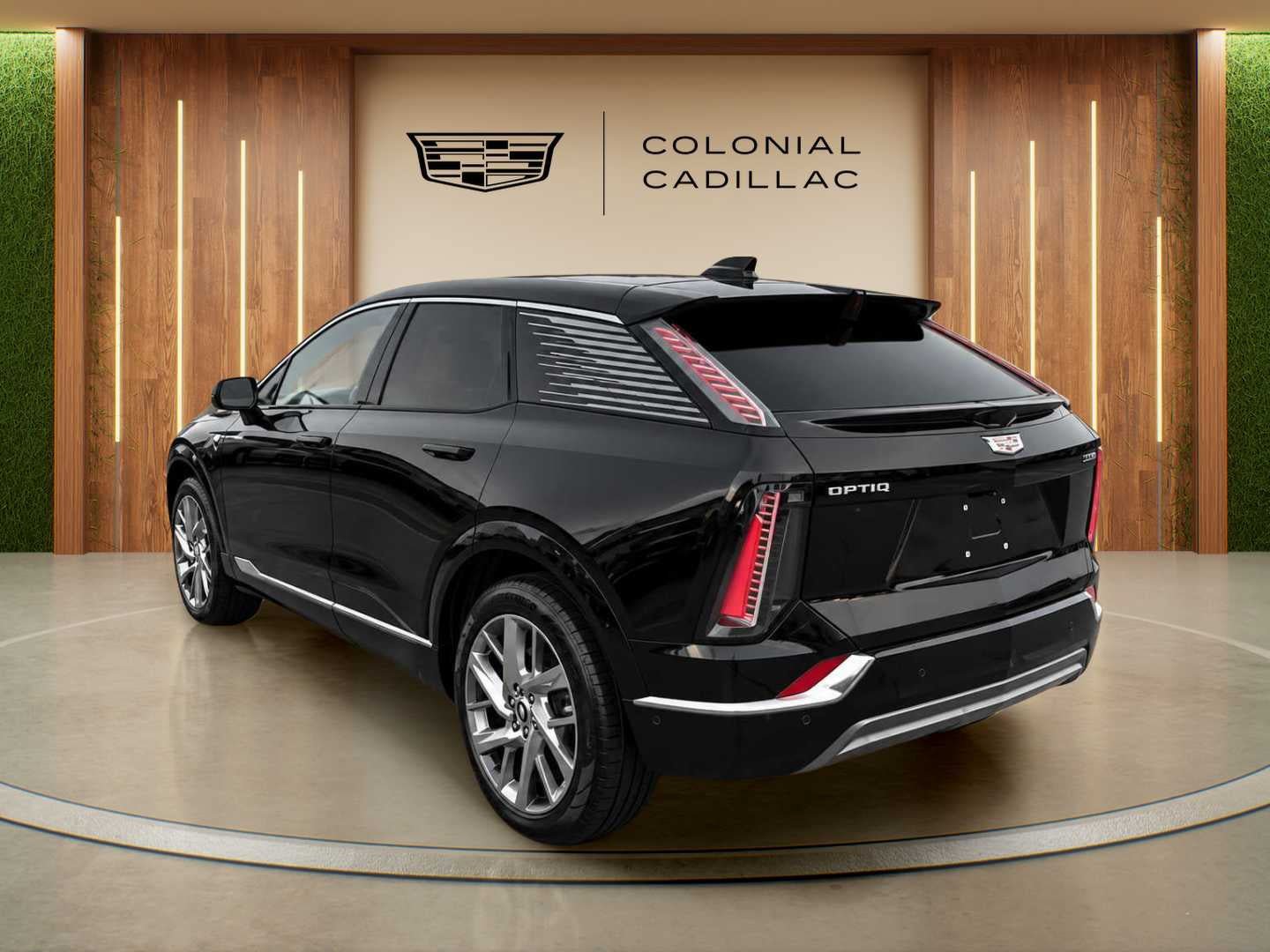 Certified 2025 Cadillac Optiq Luxury 1 AWD/4WD image 3