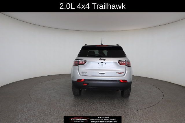 Used 2025 Jeep Compass Trailhawk AWD/4WD image 16