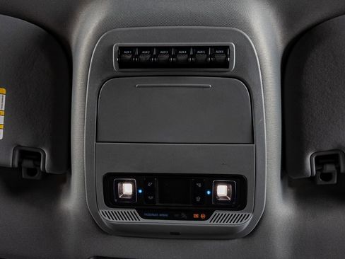 Used 2023 Ford F350 XLT w/ 360-Degree Camera Package image 29