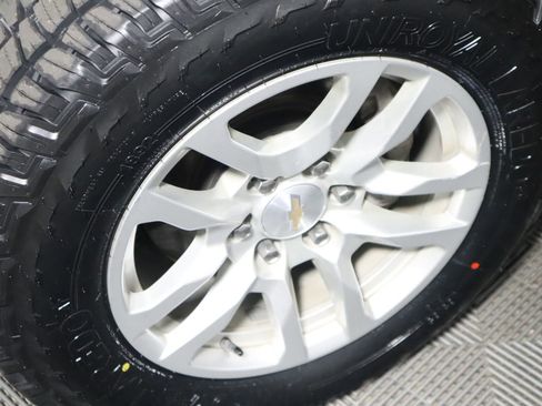 Used 2023 Chevrolet Tahoe LT image 36