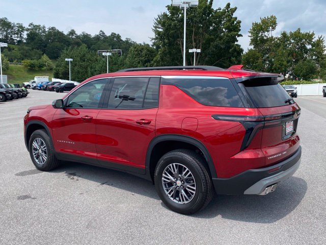 Used 2026 Chevrolet Traverse LT w/ Driver Confidence Package AWD/4WD image 3