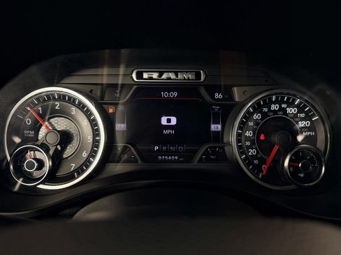Used 2021 RAM 1500 Laramie AWD/4WD image 14