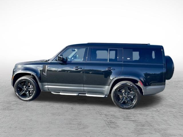 Used 2023 Land Rover Defender 130 SE AWD/4WD image 5