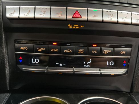 Used 2017 Mercedes-Benz E 400 Cabriolet image 35