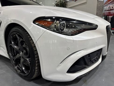 Used 2017 Alfa Romeo Giulia Quadrifoglio image 25