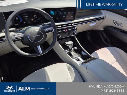 New 2026 Hyundai Tucson SEL FWD image 8