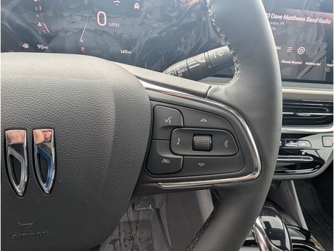 New 2026 Buick Envista Avenir image 18