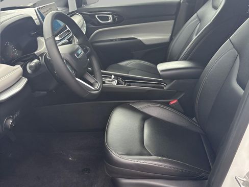 Used 2025 Jeep Compass Limited AWD/4WD image 68