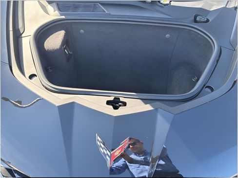 Used 2022 Chevrolet Corvette Stingray Premium Cpe w/ Z51 Performance Package image 29