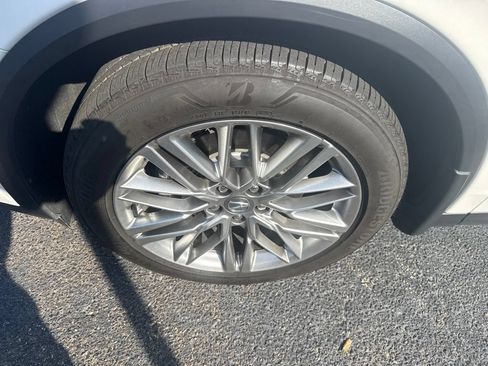 Used 2023 Acura MDX SH-AWD w/ Advance Package image 8
