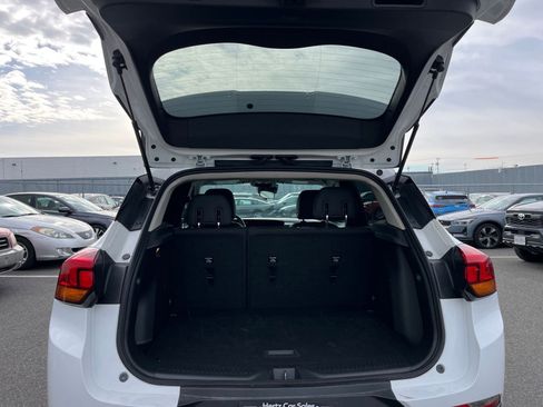 Used 2025 Buick Encore GX Preferred image 30