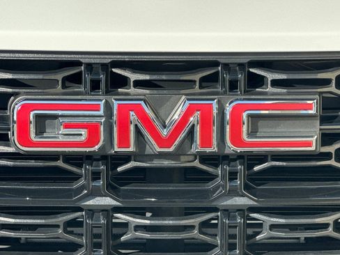 Certified 2023 GMC Canyon Elevation image 38